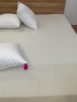 Snapshot of Keysha8386 chatting on November 28, 2025, 1:33 pm Keysha8386 online show from November 28, 2025, 1:33 pm