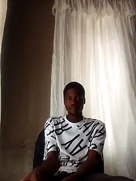 Snapshot of AOlinwHallu chatting on February 23, 2026, 10:05 am AOlinwHallu online show from February 23, 2026, 10:05 am