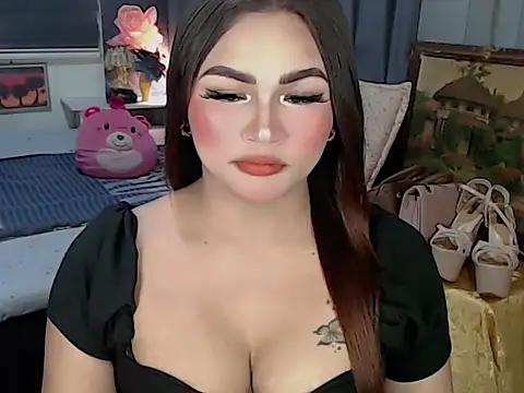 Candice cummer online show from November 19, 2025, 6:08 pm