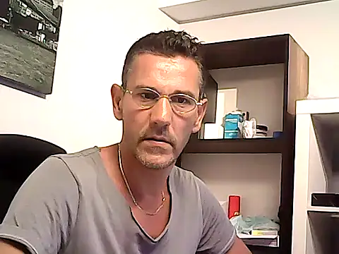 Snapshot of mastercharisma35 chatting on June 29, 2026, 12:27 pm mastercharisma35 online show from June 29, 2026, 12:27 pm