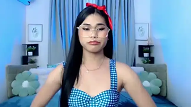 PrettyBlythes TS online show from October 30, 2025, 12:47 pm