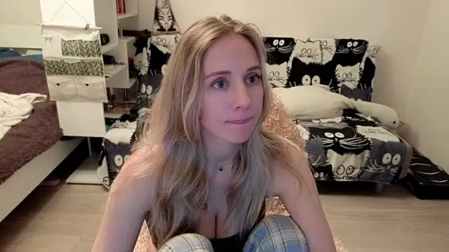 Snapshot of NoVa_SuN chatting on February 3, 2026, 8:58 pm NoVa SuN online show from February 3, 2026, 8:58 pm