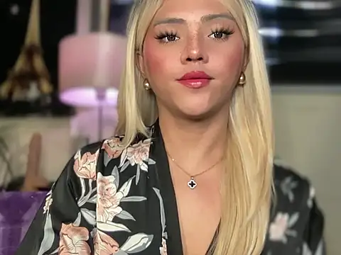 calimonroe online show from September 26, 2025, 11:00 pm