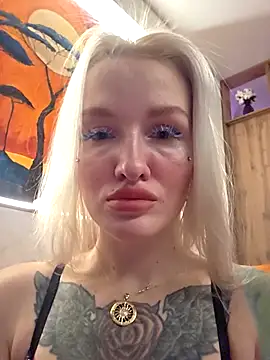 KateMonroe online show from November 18, 2025, 10:13 pm