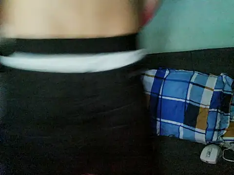 boyhigh1997 online show from February 11, 2026, 6:35 am