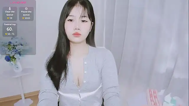 -Rose-Lucky- online show from November 7, 2025, 1:21 am