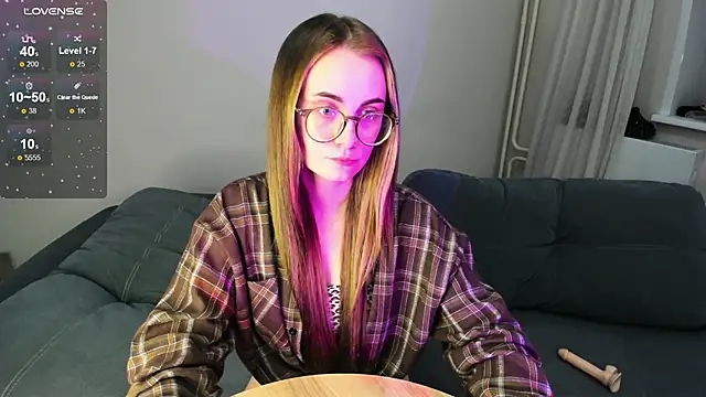 Snapshot of MewStella chatting on November 19, 2025, 5:24 pm MewStella online show from November 19, 2025, 5:24 pm