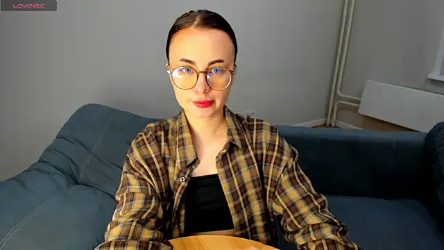 Snapshot of MewStella chatting on May 30, 2026, 3:28 pm MewStella online show from May 30, 2026, 3:28 pm