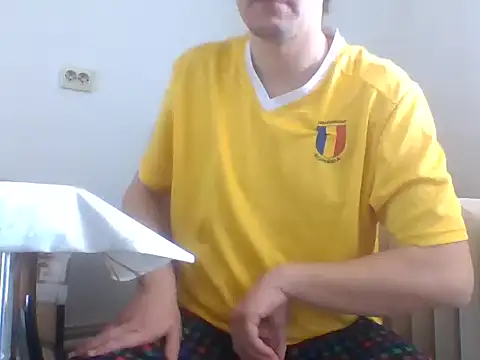 Snapshot of hugecock4u1990 chatting on January 12, 2026, 10:00 am hugecock4u1990 online show from January 12, 2026, 10:00 am