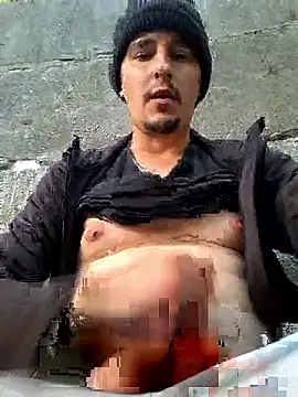 Snapshot of hugecock4u1990 chatting on October 22, 2025, 3:22 pm hugecock4u1990 online show from October 22, 2025, 3:22 pm