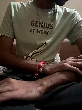 Snapshot of hoegupta chatting on October 4, 2025, 1:12 pm hoegupta online show from October 4, 2025, 1:12 pm