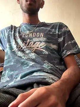 Snapshot of hoegupta chatting on September 17, 2025, 9:22 am hoegupta online show from September 17, 2025, 9:22 am