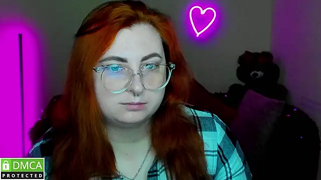 Alicia love00 online show from February 22, 2026, 6:27 am