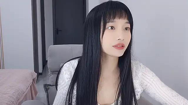 Lisa-3333 online show from January 7, 2026, 1:38 pm