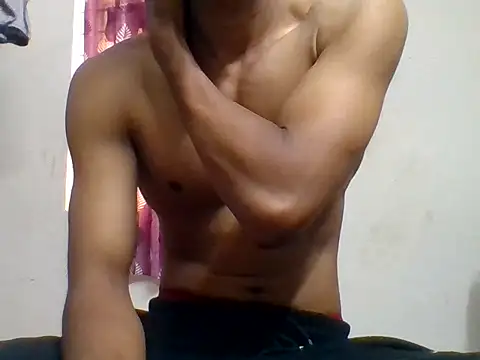 modelguyyy online show from October 2, 2025, 8:40 am