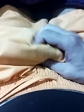 Snapshot of idhem___31 chatting on February 10, 2026, 5:56 pm idhem 31 online show from February 10, 2026, 5:56 pm