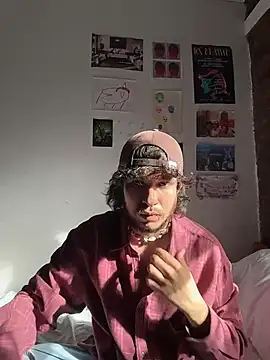 Snapshot of Luxx_14 chatting on September 18, 2025, 9:07 pm Luxx 14 online show from September 18, 2025, 9:07 pm