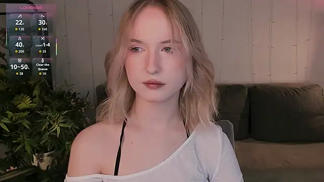 kikishyness online show from September 21, 2025, 10:26 pm