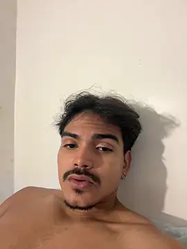 Snapshot of pretoboom14 chatting on March 24, 2026, 3:50 am pretoboom14 online show from March 24, 2026, 3:50 am