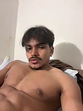 Snapshot of pretoboom14 chatting on March 27, 2026, 3:26 am pretoboom14 online show from March 27, 2026, 3:26 am