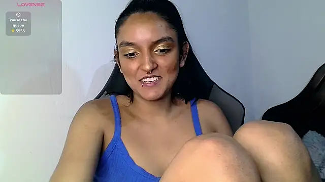 Snapshot of Ari_20_ chatting on October 6, 2025, 2:46 am Ari 20 online show from October 6, 2025, 2:46 am