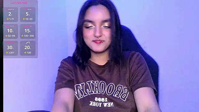 Snapshot of Ari_20_ chatting on November 29, 2025, 9:26 pm Ari 20 online show from November 29, 2025, 9:26 pm