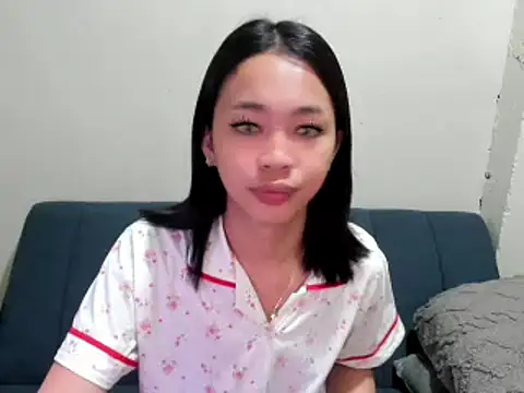 millany69 online show from February 5, 2026, 4:52 am