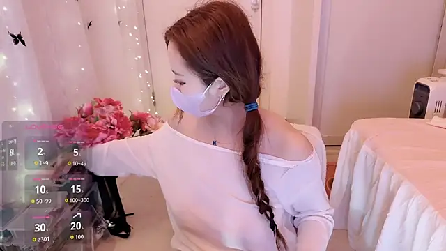 charlotte520 online show from April 10, 2026, 12:28 am