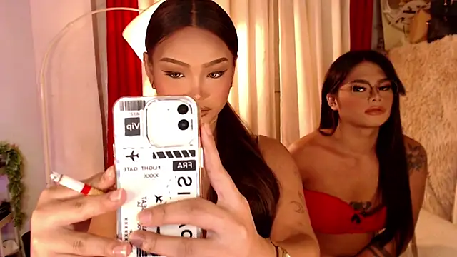 Snapshot of _MaxcineMalkova_ chatting on November 18, 2025, 12:19 pm MaxcineMalkova online show from November 18, 2025, 12:19 pm