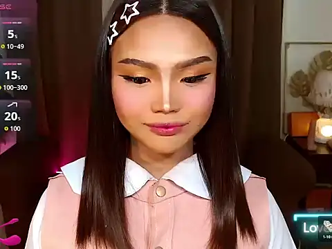 Snapshot of _MaxcineMalkova_ chatting on December 1, 2025, 12:17 pm MaxcineMalkova online show from December 1, 2025, 12:17 pm