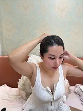 Snapshot of Candice888 chatting on June 8, 2026, 12:49 pm Candice888 online show from June 8, 2026, 12:49 pm