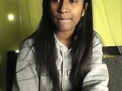 mickle james online show from December 3, 2025, 6:40 pm