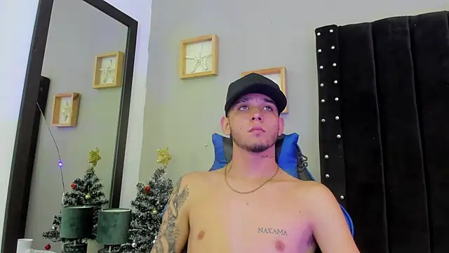 Snapshot of Mathewboy1 chatting on December 19, 2025, 7:16 pm Mathewboy1 online show from December 19, 2025, 7:16 pm