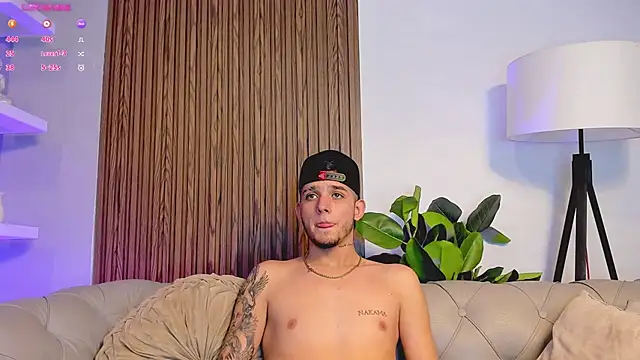 Snapshot of Mathewboy1 chatting on December 18, 2025, 8:01 pm Mathewboy1 online show from December 18, 2025, 8:01 pm