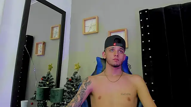 Snapshot of Mathewboy1 chatting on December 18, 2025, 7:13 am Mathewboy1 online show from December 18, 2025, 7:13 am