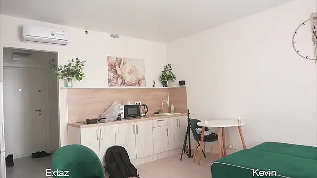 Horny boyzz online show from February 1, 2026, 8:23 am