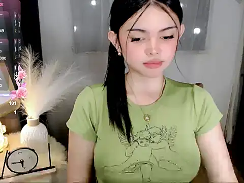 Snapshot of Bianca_cedine12 chatting on May 13, 2026, 1:34 am Bianca cedine12 online show from May 13, 2026, 1:34 am