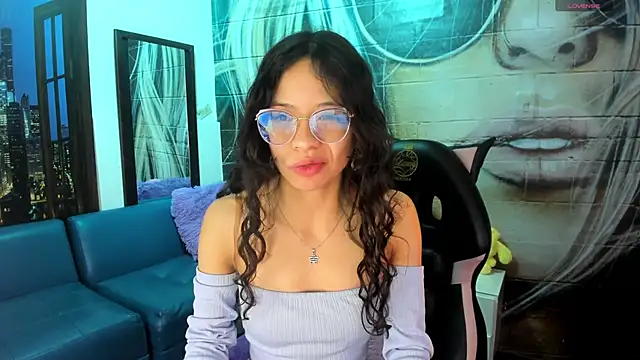 Giaa rossi online show from October 26, 2025, 1:11 pm