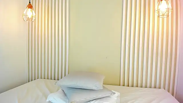 babe katty online show from November 5, 2025, 11:57 am