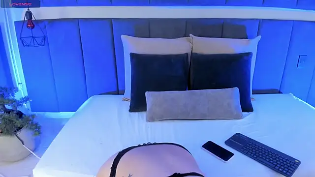 Adaa Stone online show from September 10, 2025, 4:22 am