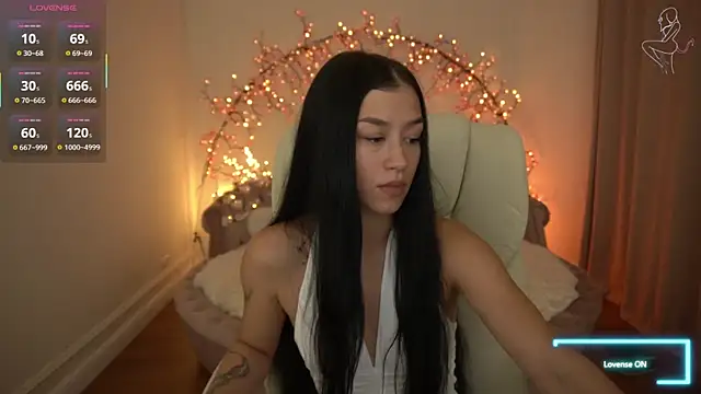 FataleNellie online show from June 25, 2026, 8:03 pm