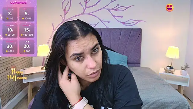 Lia Blake  online show from November 20, 2025, 12:39 pm