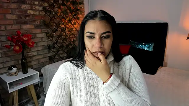 Lia Blake  online show from February 22, 2026, 1:13 pm