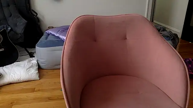 slutzilly online show from March 1, 2026, 4:51 pm