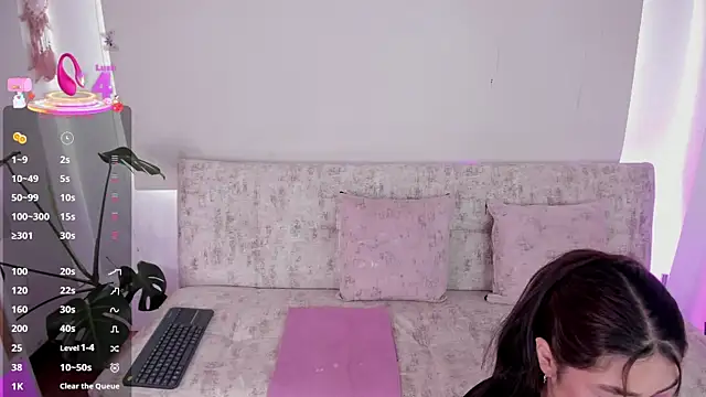 missweetpeach online show from June 25, 2026, 9:31 pm