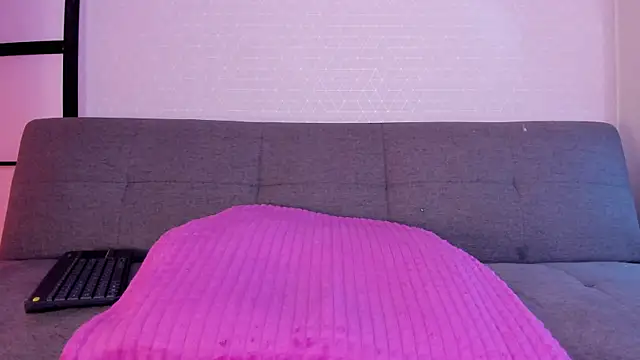 missweetpeach online show from July 13, 2026, 2:55 am