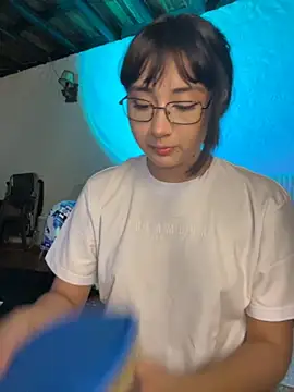 kaori 77 online show from November 3, 2025, 1:33 am