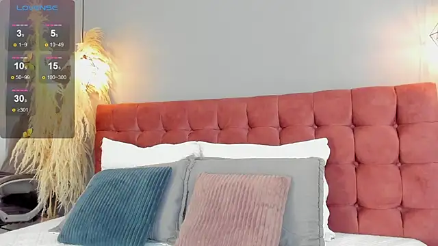 Snapshot of Tania_77_ chatting on February 14, 2026, 12:16 pm Tania 77 online show from February 14, 2026, 12:16 pm