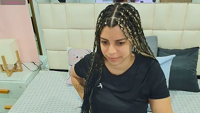 gisell gomez online show from November 26, 2025, 1:11 pm