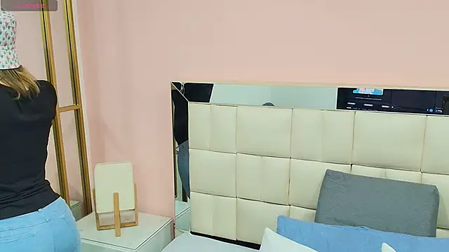 gisell gomez online show from November 6, 2025, 12:20 pm